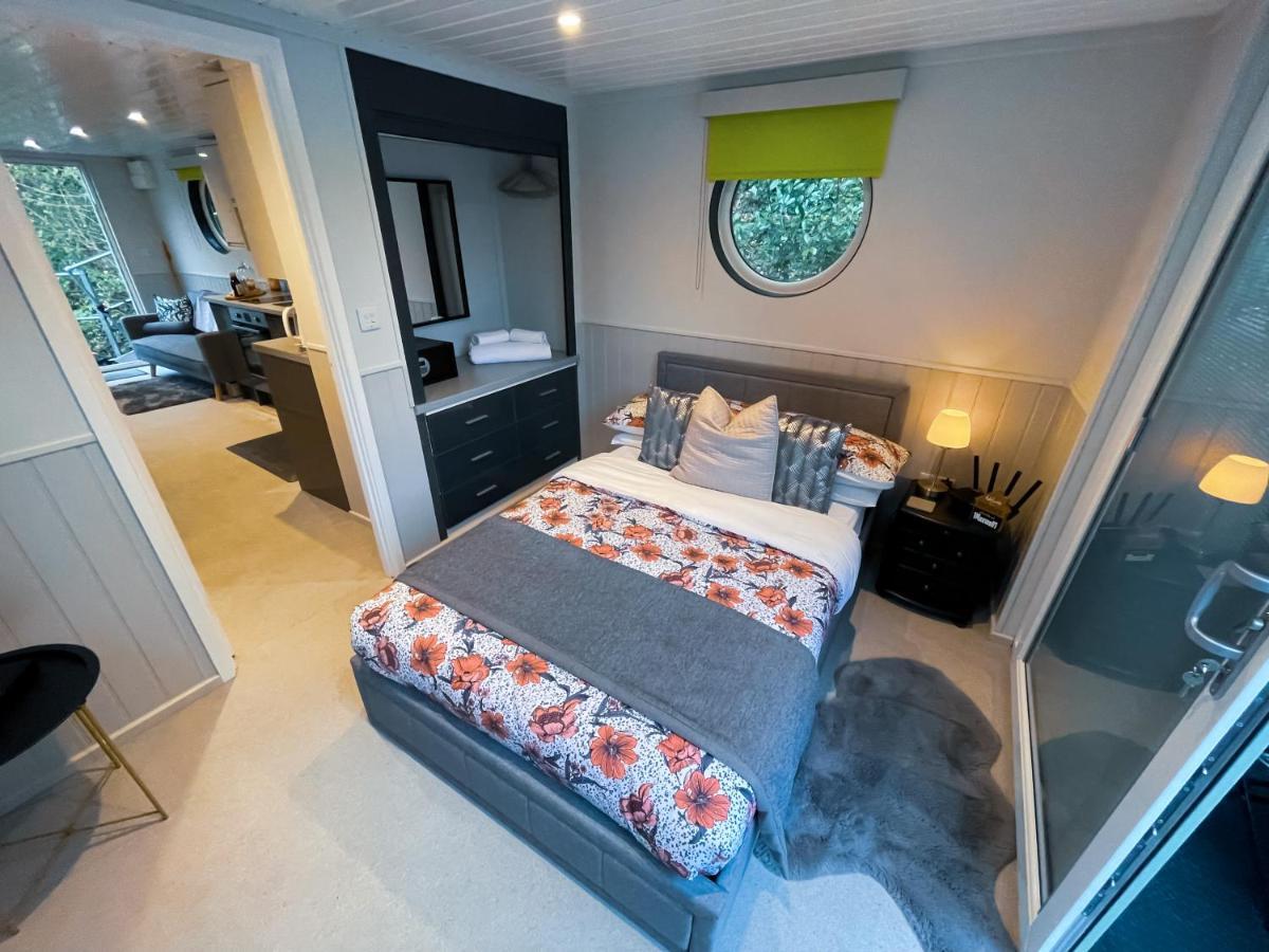 Lady Florence, Maidstone A Unique River Boat With Castle Views Apartment ภายนอก รูปภาพ