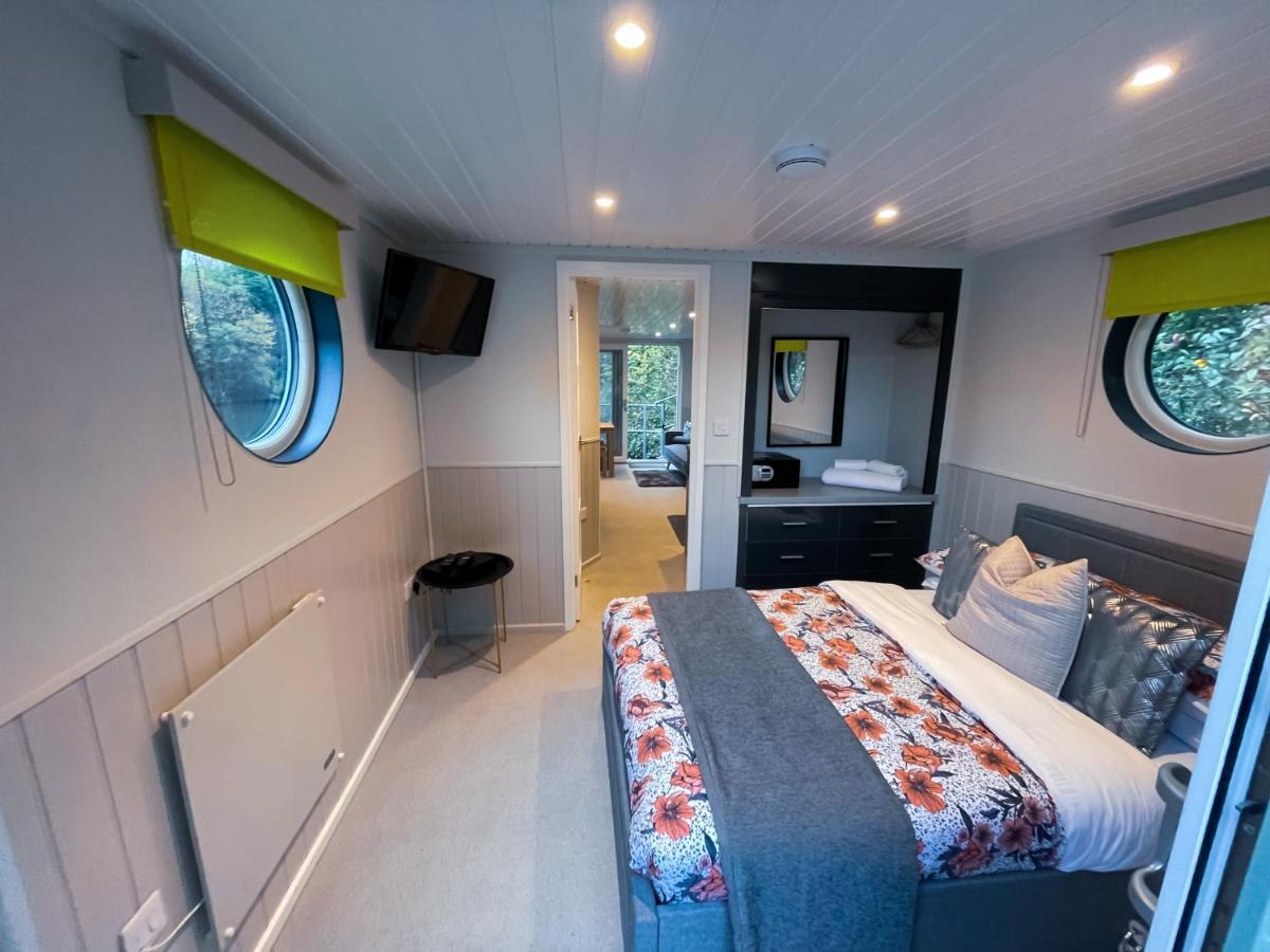 Lady Florence, Maidstone A Unique River Boat With Castle Views Apartment ภายนอก รูปภาพ