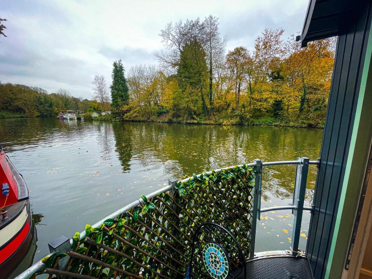 Lady Florence, Maidstone A Unique River Boat With Castle Views Apartment ภายนอก รูปภาพ